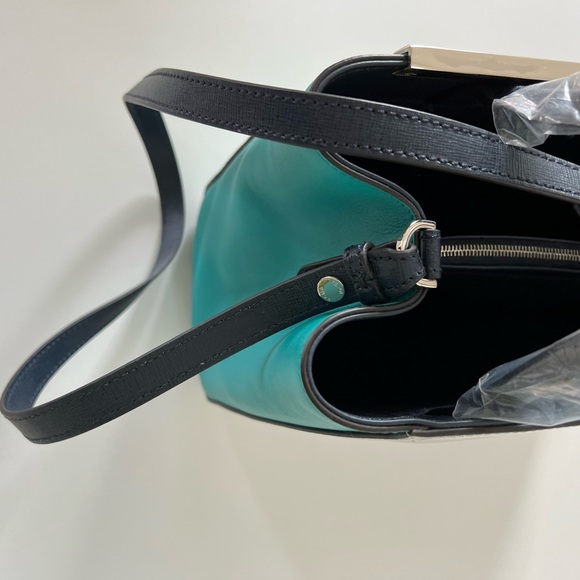 FENDI 2 Jours Leather Handbag - Picture 6 of 9